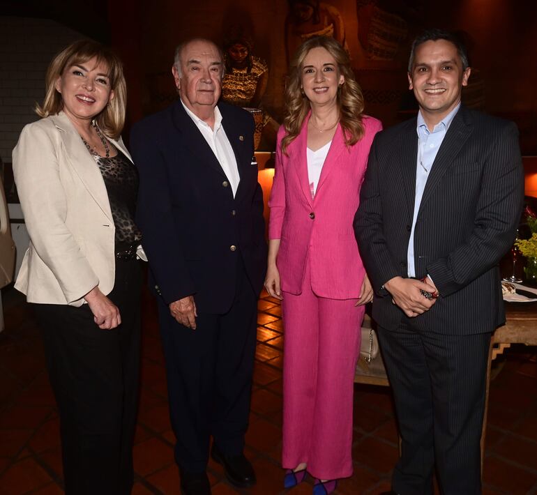 Marina Guida, Luis María Zubizarreta, Cynthia Fatecha y Hugo Martínez.