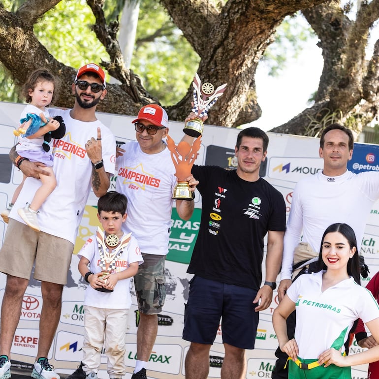 Con 5 triunfos (Trans-Itapúa, San Pedro, Colonias Unidas, Rally del Paraguay y Guairá), Agustín Alonso y Edgardo Galindo son los campeones.