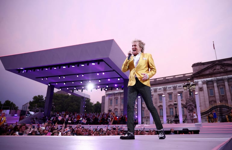 El cantante y compositor británico Rod Stewart en una actuación del año 2022.