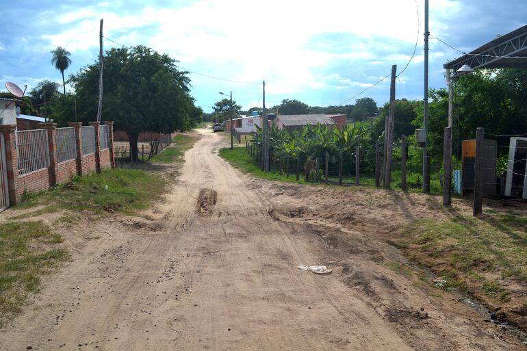 La mayoría de las calles de la población se encuentran en pésimas condiciones.