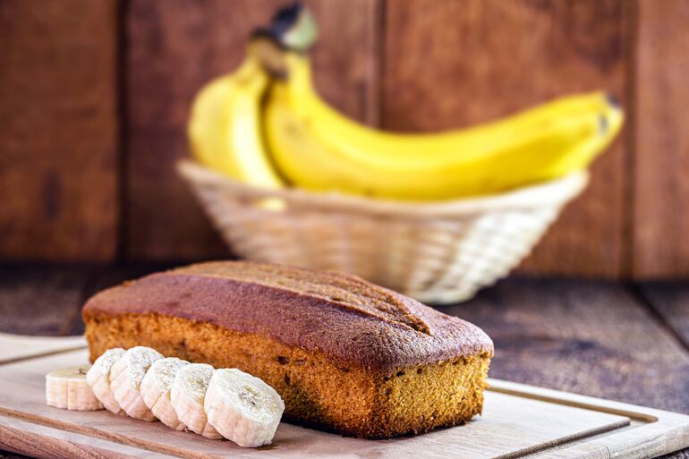 Budín de banana, avena y canela.