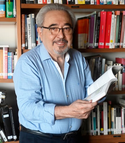 Borda fue ministro  de Hacienda (hoy de Economía y Finanzas)  en 2003-2005, durante el gobierno de Nicanor Duarte Frutos (ANR), y en 2008-2012 durante el gobierno de  Fernando Lugo (PDC).