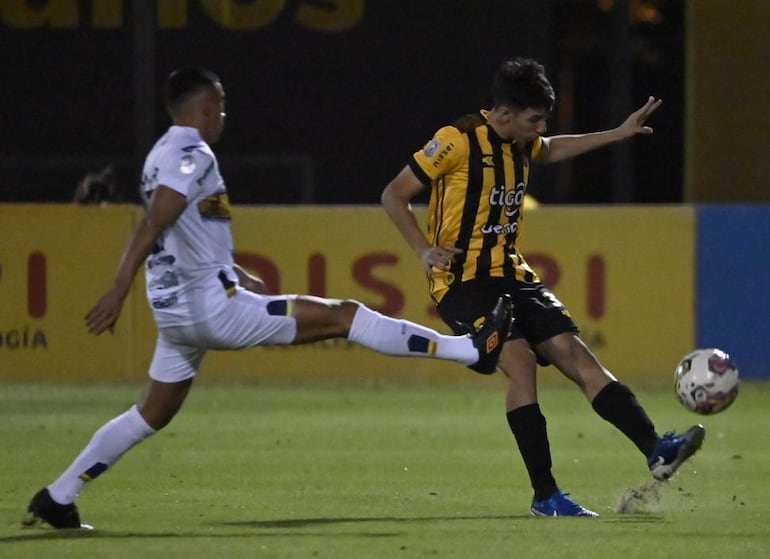 Guaraní y Trinidense empataron sin goles