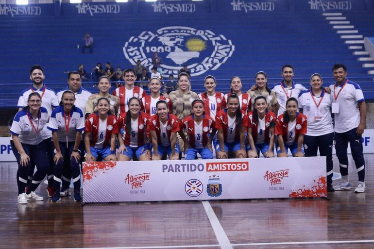 La selección paraguaya se prepara para su participación en el Torneo Internacional en Xanxeré.