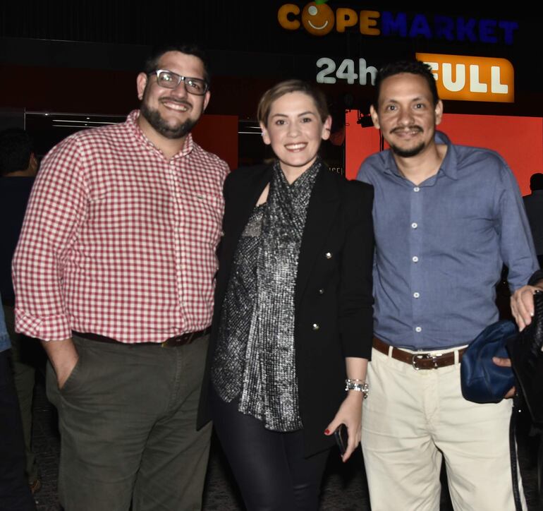 Fabio Brítez, Nathalia Ramírez y Daniel Vargas. 