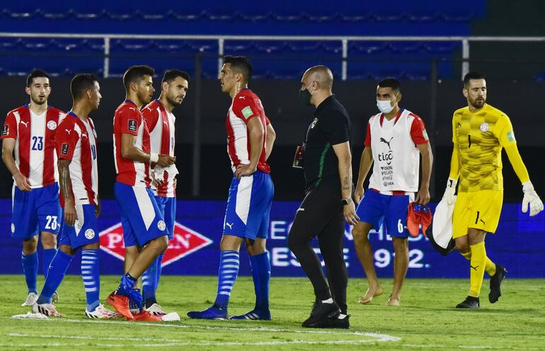 Bolivia se hace de punto en Paraguay