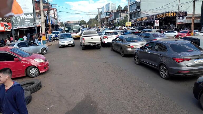 Fila de vehiculos