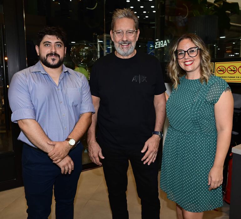 José Oviedo, Marcelo Fioravanti, Jana Vecina.