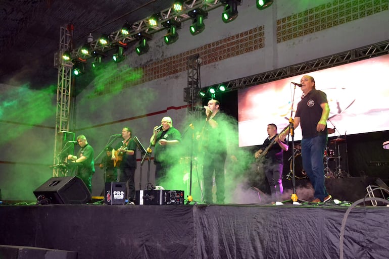 Grupo Sintonia de Piribebuy tuvo su ocasión de presentarse en el festival del Ykua Kurusu 2023.