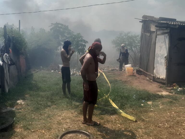 Gran incendio en el barrio Roberto L. Pettit de Asunción.