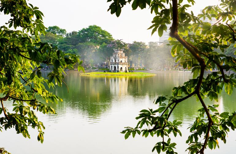 Lago de Hoan Kiem de Hanoi en Vietnam.