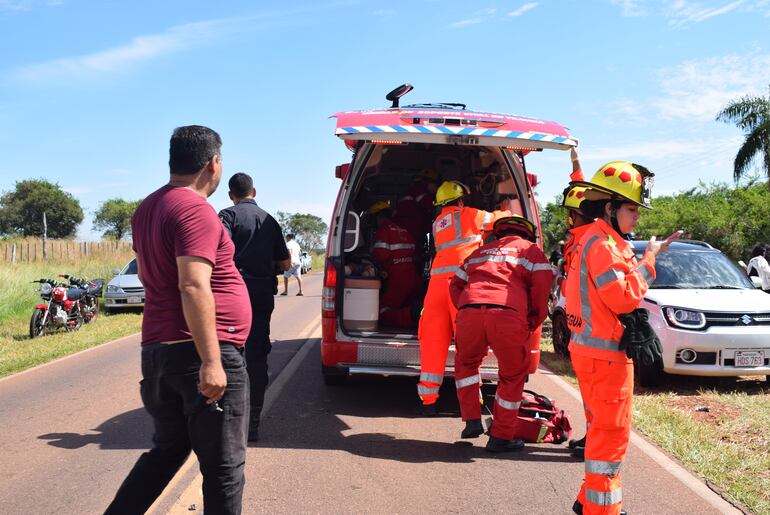 Ocho accidentados fueron trasladados al Hospital Distrital de Carapeguá.