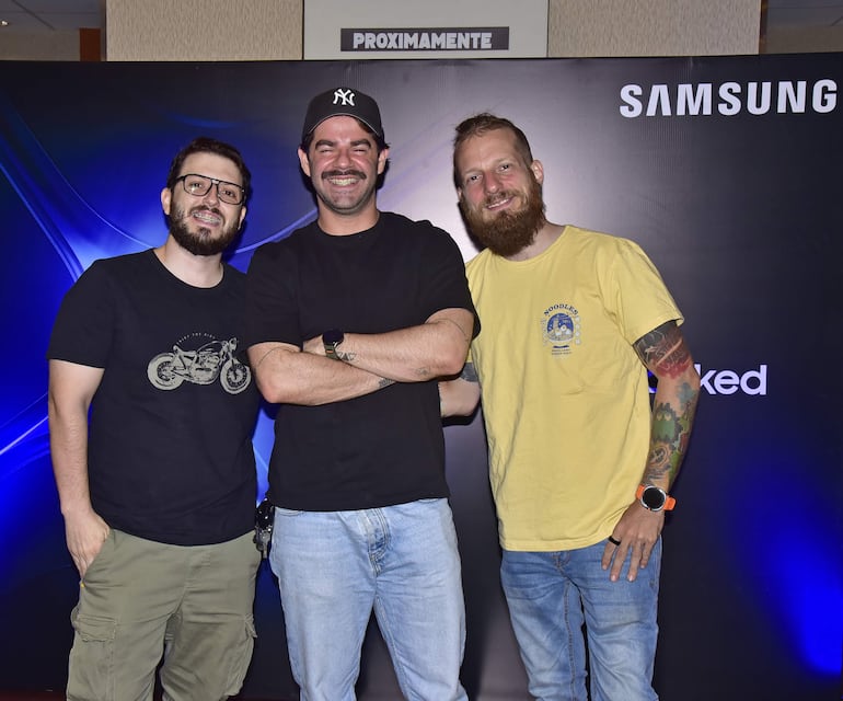 Paco De Haupei, Héctor Lara y Anfuar. 