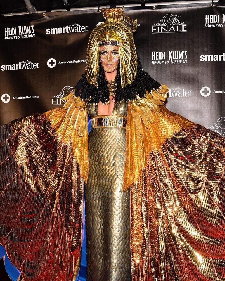 Heidi Klum como Cleopatra.