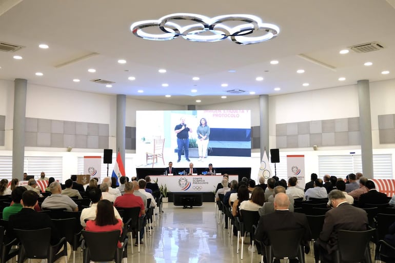 En el salón Medallistas del COP se llevó a cabo el viernes la Asamblea del Comité Olímpico, donde se decidió por unanimidad la expulsión de la Federación de Boxeo.