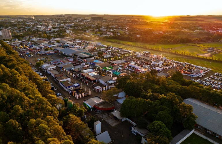 Vista aérea de la Expo Santa Rita, que culminará el próximo domingo 15.