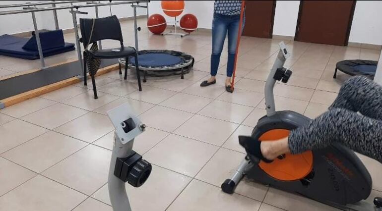 Los aparatos que se encuentran en la zona de fisioterapia están obsoletos.