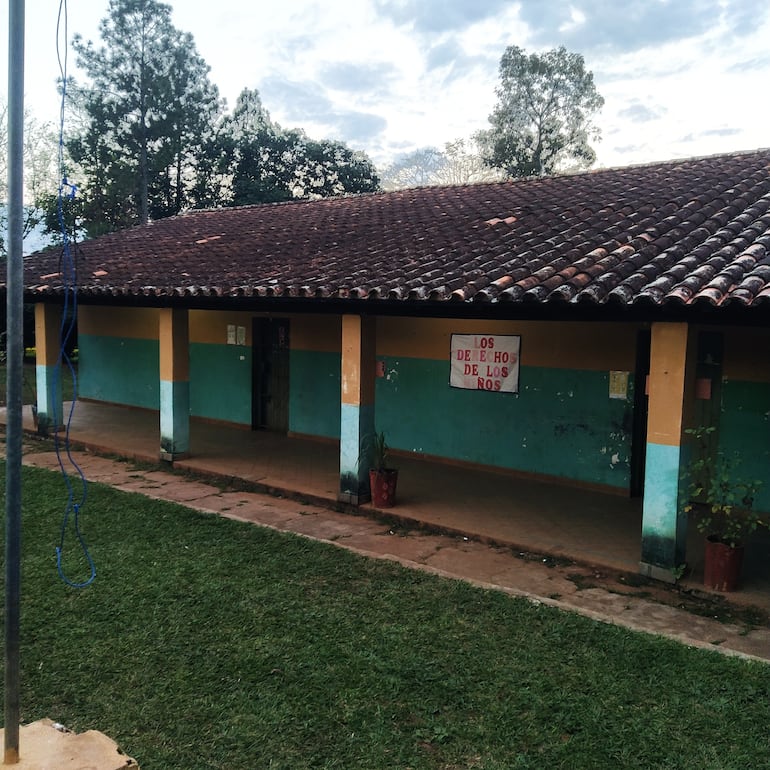 La Escuela Héroes del Chaco de Ñu Guasú sigue sin ser reparada.