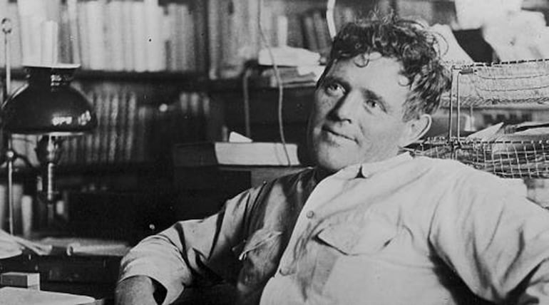 Jack London, probablemente nacido como John Griffith Chaney (1876-1916),​​​ fue un escritor estadounidense, autor de Colmillo Blanco, La llamada de lo salvaje​ y otras novelas y cuentos.