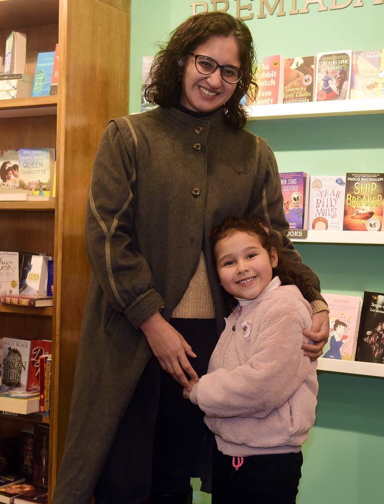 Andrea Wagner y Antonella Perdomo. 