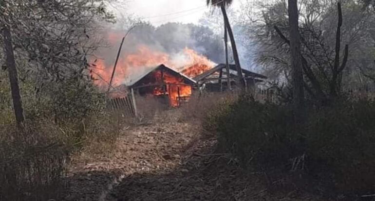 Los incendios en Presidente Hayes ya afectaron a varias viviendas.