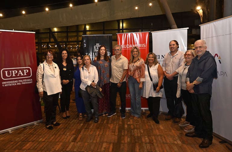 Representantes de la Asociación de Galerías de Arte del Paraguay (Asgapa) durante el lanzamiento de la 10º edición de la Noche de las Galerías.