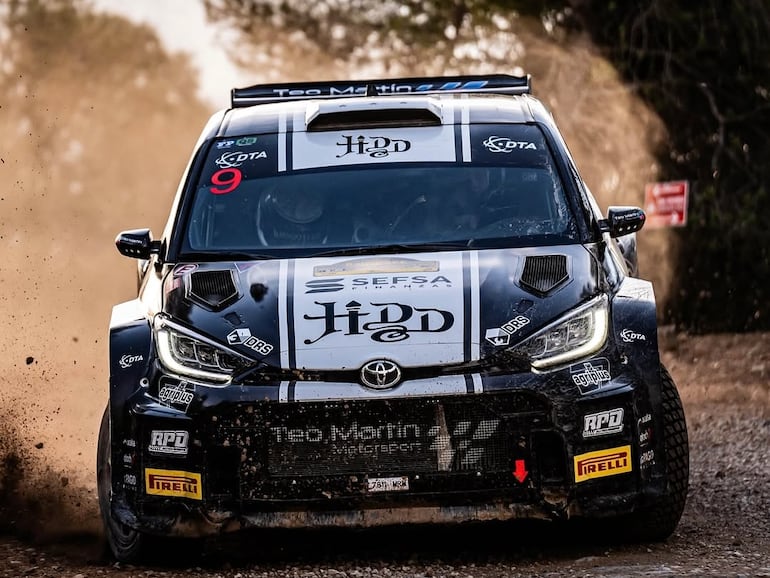 El Toyota Yaris GR Rally2 del paraguayo Diego Domínguez Bejarano para el WCR2 del Mundial de Rally 2025.