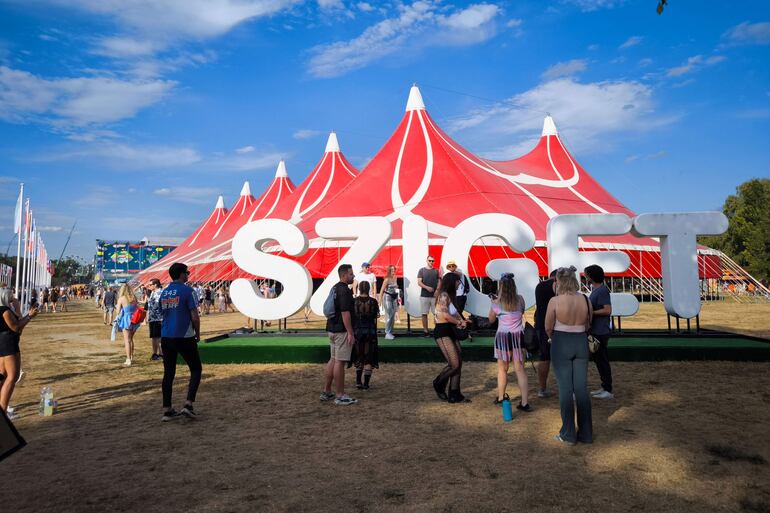 Entrada al festival Sziget de Budapest, uno de los eventos musicales más importantes de Europa, celebra desde este miércoles su 30 edición, y que contará con la actuación de estrellas como Kylie Minogue, Halsey, Louis Tomlinson, Sam Smith o Janelle Monáe.