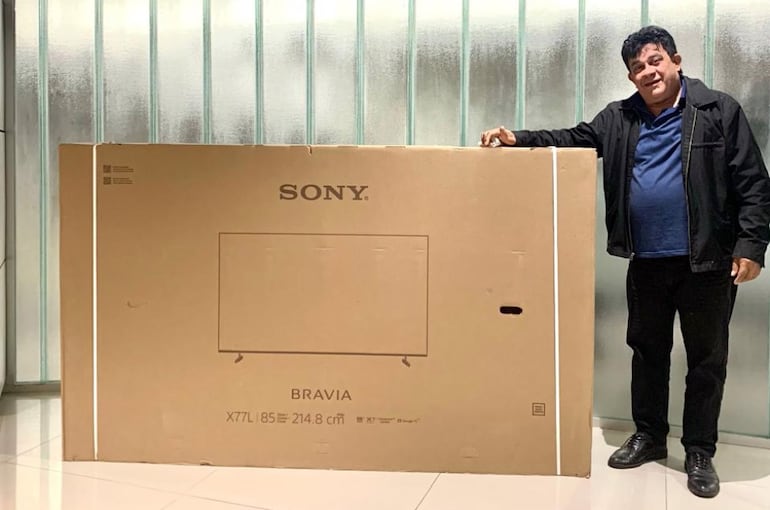 Ceferino Melgarejo se ganó un televisor Sony de 85’’.