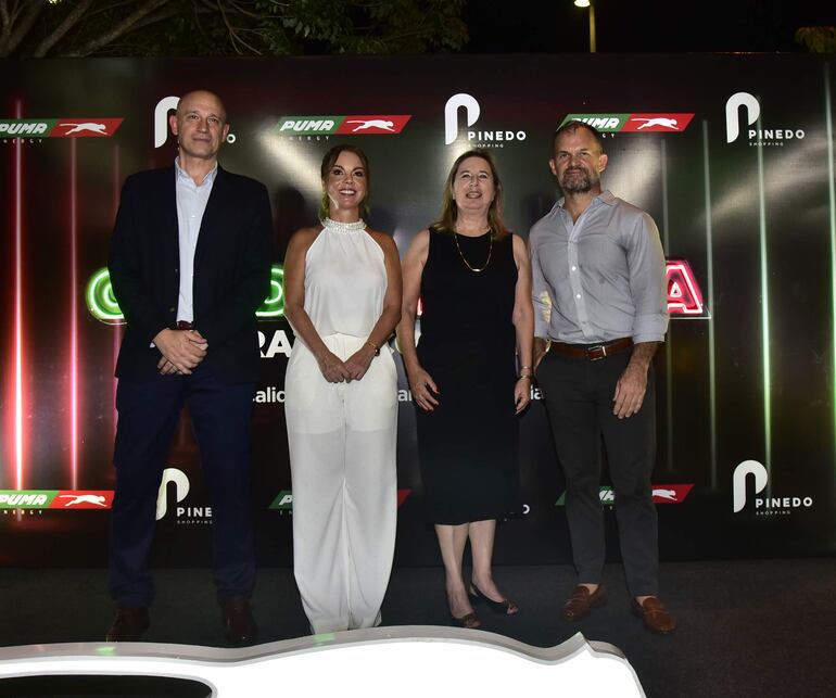 Mariano Giuggioloni, Carolina Silva, Leticia Laterza y Oliver Hiebl.

