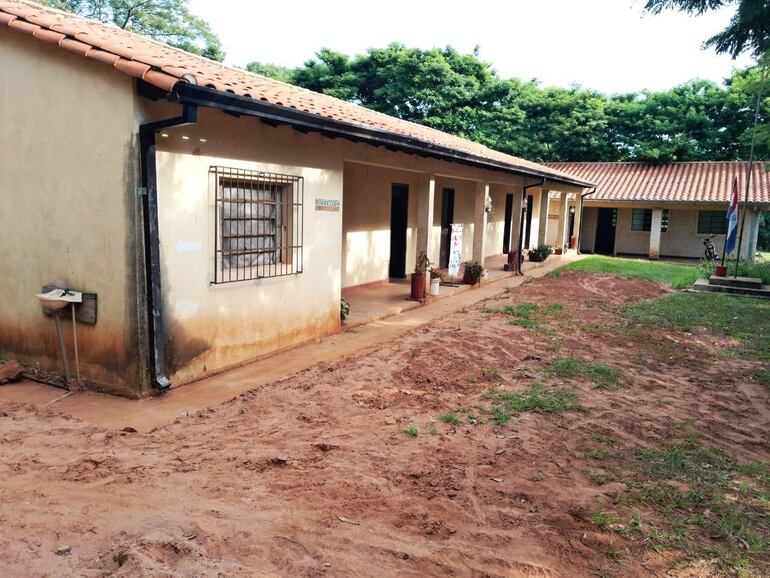 Local de la escuela N° 786 María Auxiliadora, donde el cambio de cocinera generó conflicto.