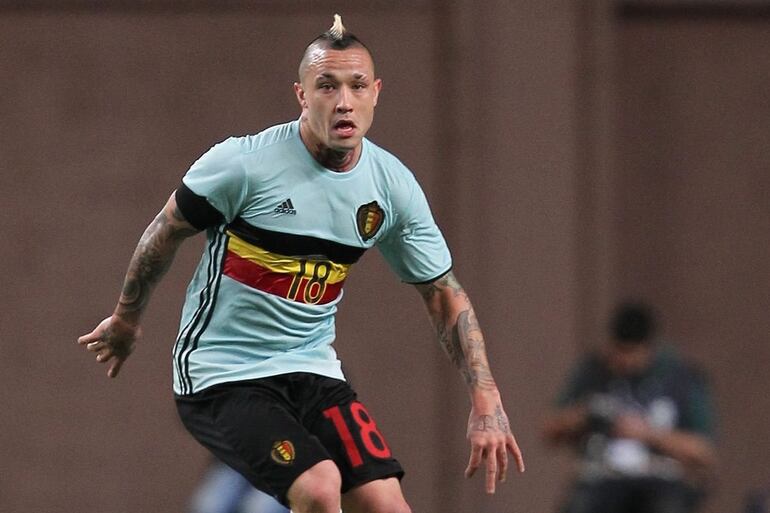 Radja Nainggolan, 36 años, ex jugador de la selección de Bélgica y de clubes como Inter de Milán y Roma.