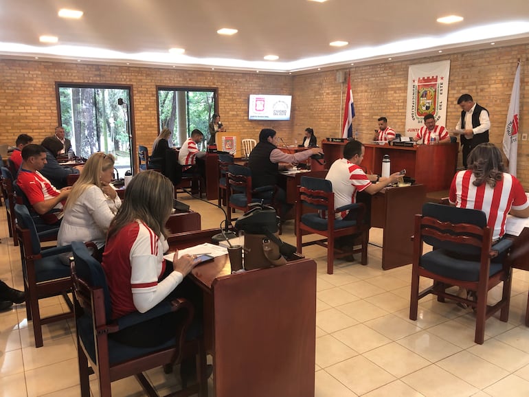 Los concejales en la sesión de este martes en la Junta Municipal de Ciudad del Este.