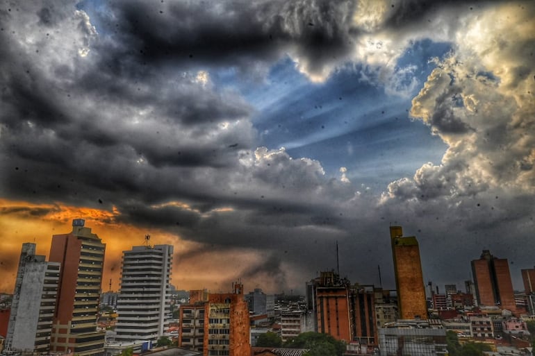 nublado lluvia tormenta Asunción