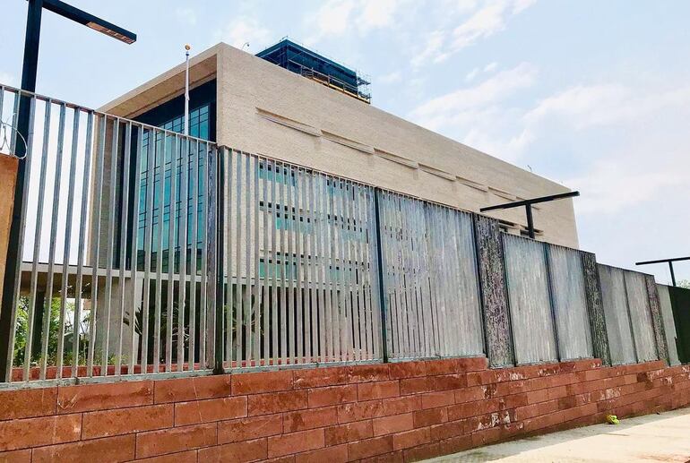 Así va quedando el nuevo edificio de la Embajada de los Estados Unidos en Paraguay