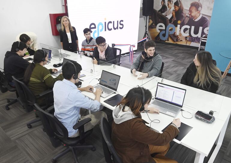La empresa Epicus cuenta con 300 intérpretes y está lista para exportar más talento paraguayo al mundo.