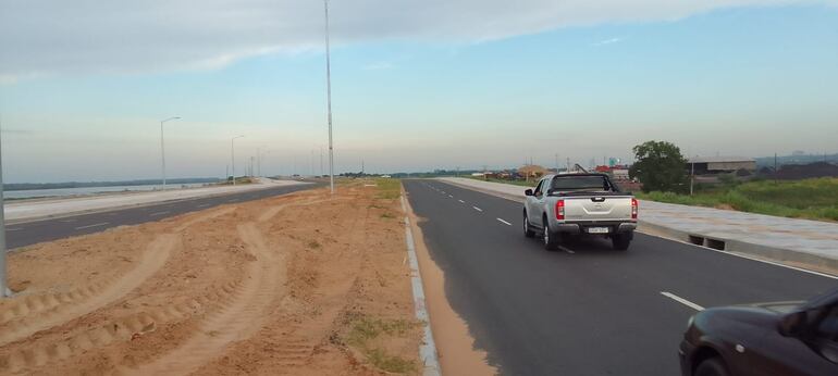 Desde hoy está de habilitada temporalmente la avenida Costanera Sur, hasta el 7 de enero.