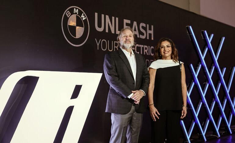 Rainer Bendlin y Liz María Ramírez en la presentación.