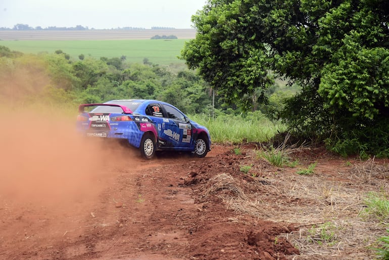 Gerardo Wasmosy, navegado por Hernán Vargas Peña (Mitsubishi Lancer), sobresalió en la RC2N.