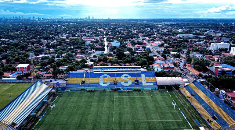 El estadio Feliciano Cáceres albergará esta tarde el partido entre Sportivo Luqueño y Oriental.