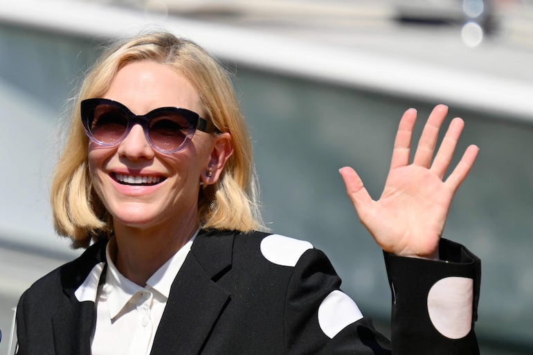 ¡Divina! Cate Blanchett llegando al Festival de Cine de Venecia. (Alberto PIZZOLI / AFP)