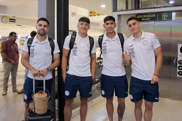 Jugadores de la selección paraguaya sub 23, rumbo al Preolímpico.