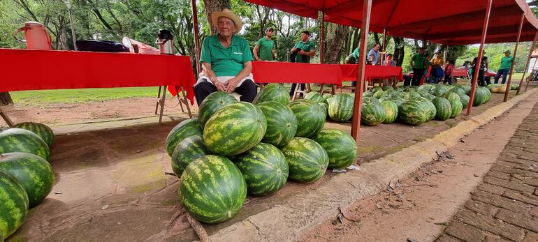 En la ciudad de Santa Maria, Misiones, se esta desarrollando la tercera edición de la Fiesta Nacional de la Sandia.