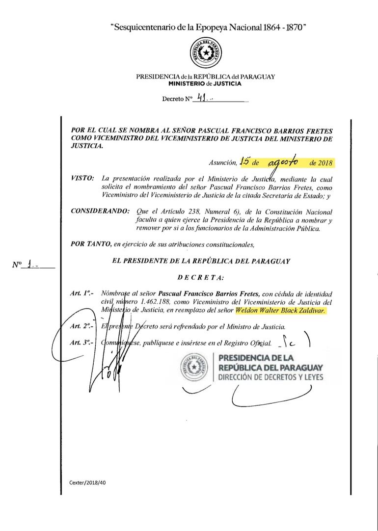 Decreto de remoción del cargo de Black, con fecha del 15 de agosto de 2018.