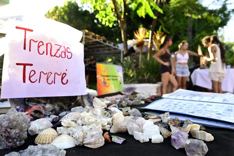 Las “trenzas tereré” sigue siendo la moda top en la villa veraniega.