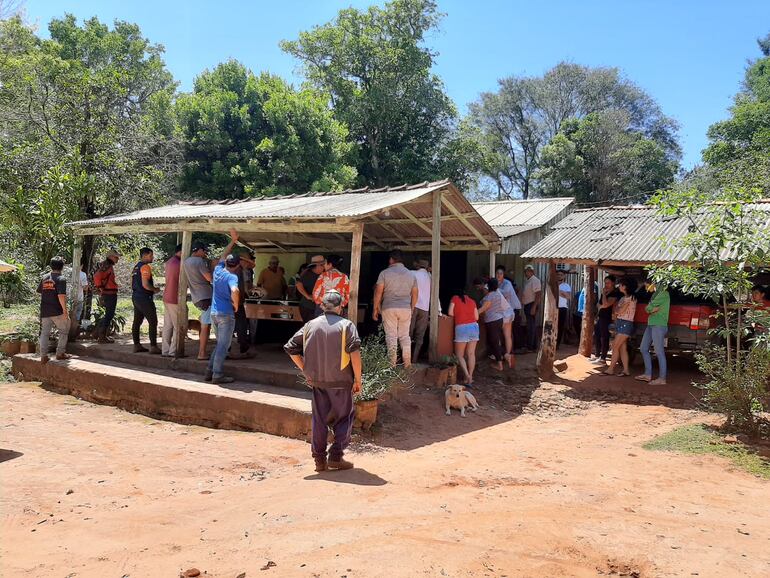 Vivienda de Simeón Jiménez, asesinado en la Colonia Nacional Canindeyú de Saltos del Guairá.