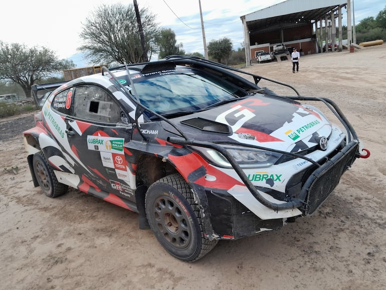 Así llegó a Mariscal Estigarribia el Toyota GR Yaris Rally2 de Alejandro Galanti y Marcelo Toyotoshi del Toyota Gazoo Racing Paraguay.