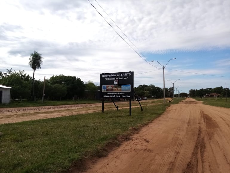 Pobladores de la ciudad veraniega de Cerrito, en el departamento de Ñeembucú, denunciaron que el abigeato aumenta cada día en la zona y los mantiene en zozobra. (Foto: entrada a la ciudad de Cerrito)