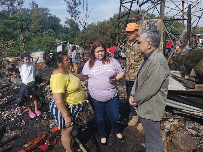 Incendio en Chacarita: la SEN inicia trabajos para asistir a afectados