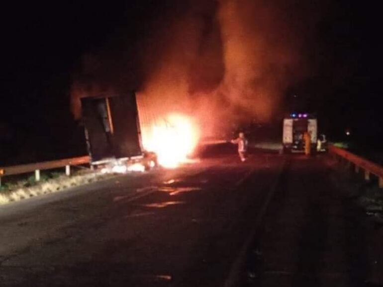 asalto incendio Canindeyú